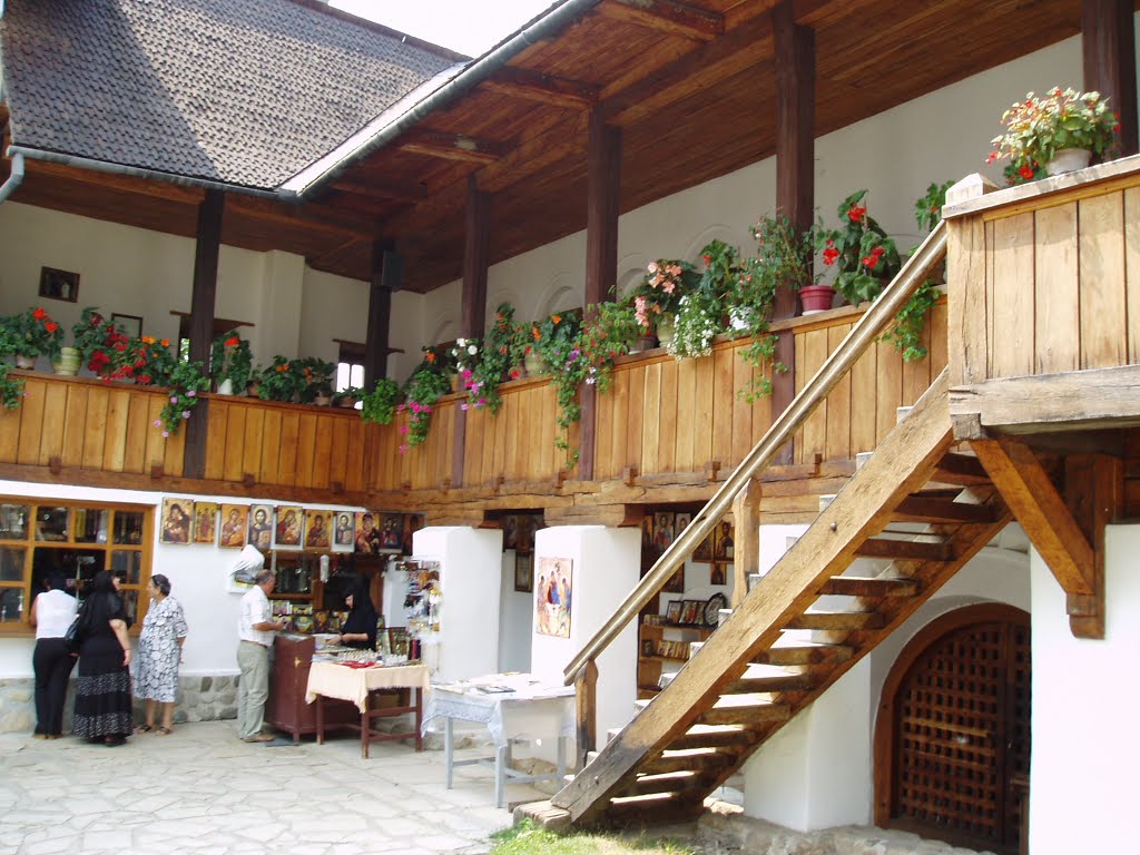 Polovragi monastery (courtyard) - Polovragi, Romania by Laurentiu Vaduva