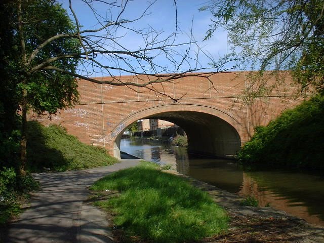 Grand Union Canal at Perivale by stvsms