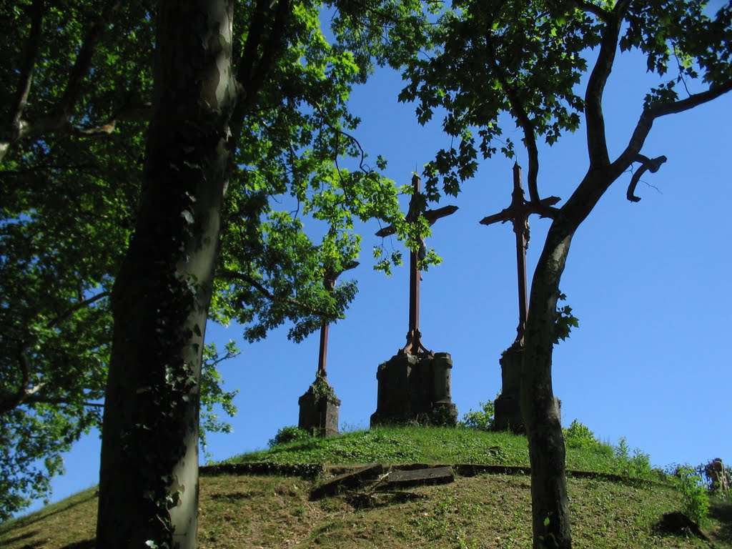 Calvaire sur le mont Cussol à Verdelais (33) by pauldeville