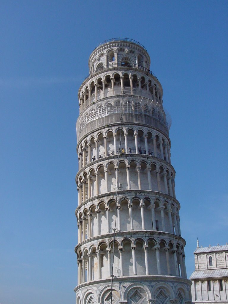 Leaning Tower of Pisa by cjhaig