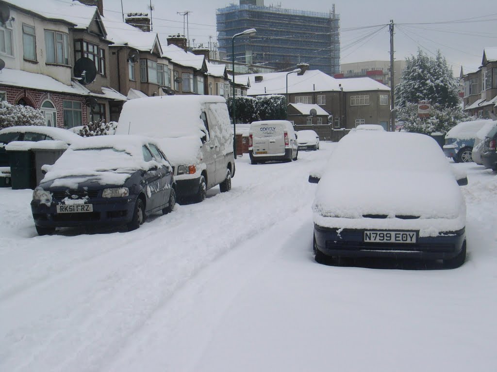 Burnside Crescent, Alperton by stvsms