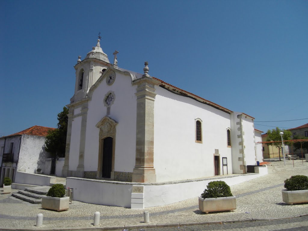 Malhou - Igreja paroquial do Espírito Santo by Victor M T Henriques