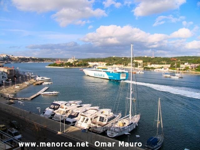 Menorca_puerto_mao_ferry_balearia by Omar Mauro