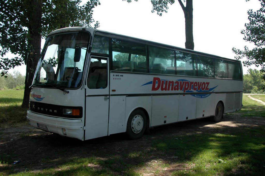 Autobus Dunavprevoz u Novom Sadu by Teča sa Dunava