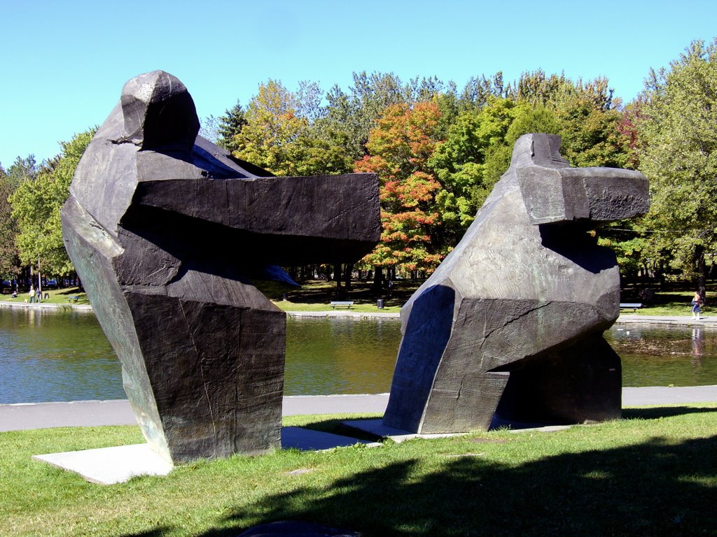 Sculptures de Ju Ming (série Taichi), Lac aux Castors, Montréal, Quebec by infausto