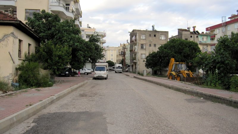 Kumlucada ağaçlar ve evler Osman Ünlü by Osman Ünlü