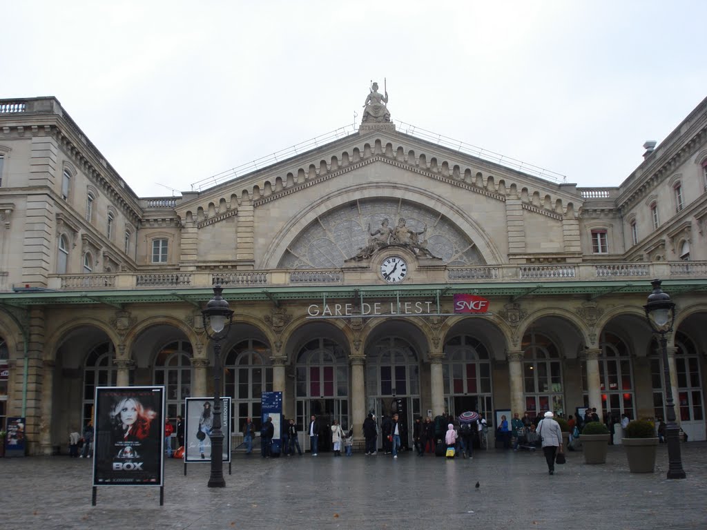 Hall Alsace de la Gare de l'Est by SocoA