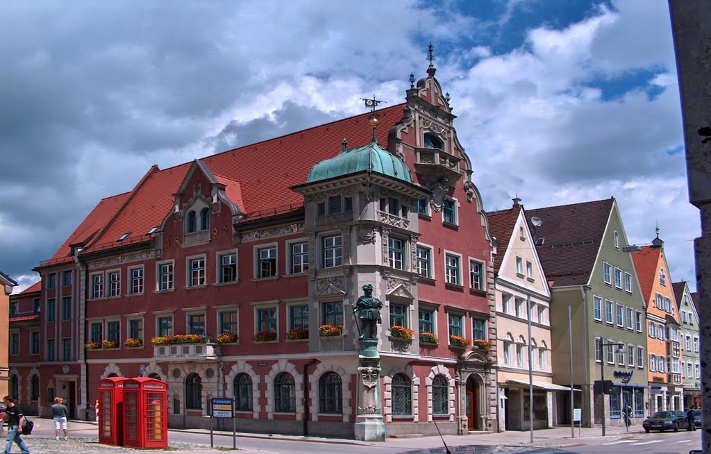 Mindelheim Rathaus by Helmar Pfister