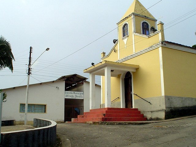 Igreja no Bairro do Juncal - Extrema by gu.faria