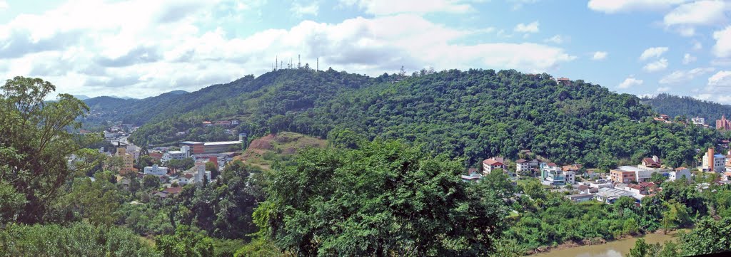 Blumenau Paisaje. Blumenau Landschaft. by elcasique