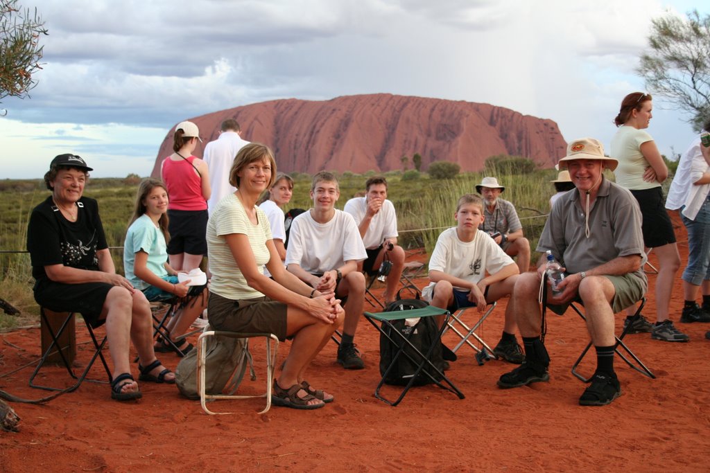 Waiting for sunset at Uluru by Kim Krarup Andersen