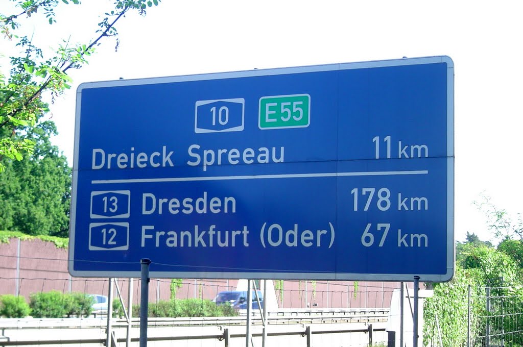 Direkt neben der Autobahn bei Erkner by Micha aus Erkner