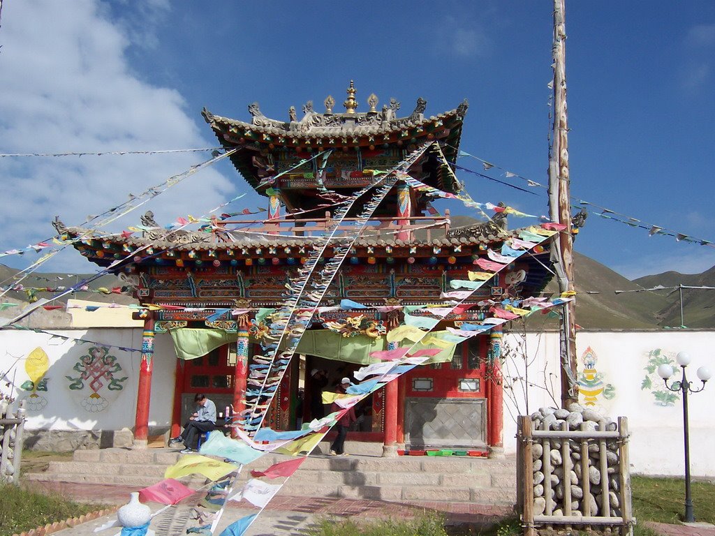 青海日月山 Mt. Riyue of Qinghai by sdfrog