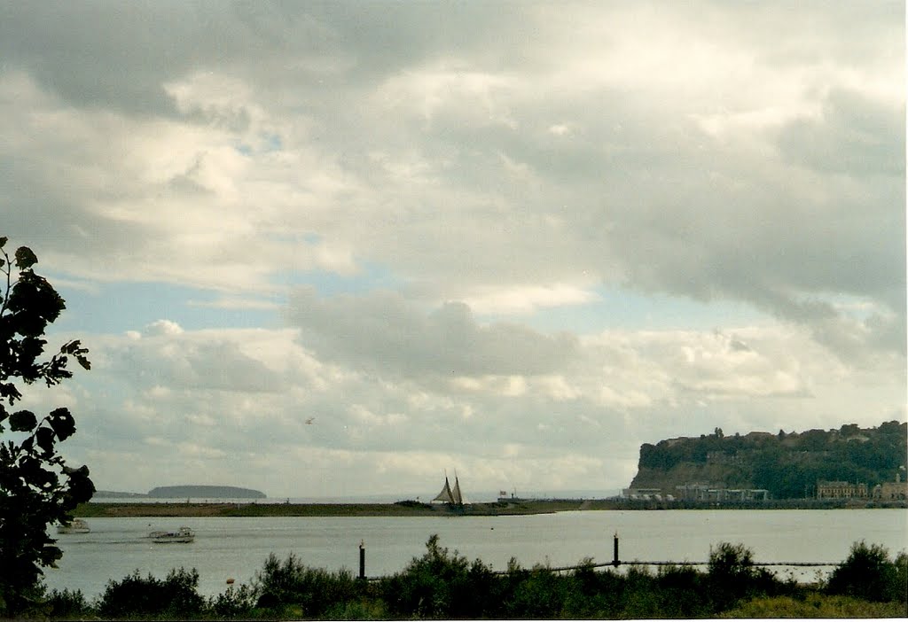 View from Cardiff towards Bristol by Ildikó A.