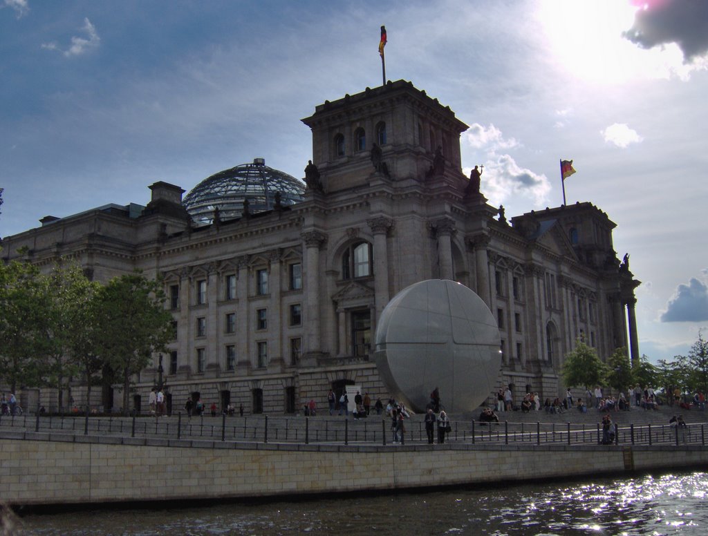 Norman Foster, Reichstag, Berlin by emi.41