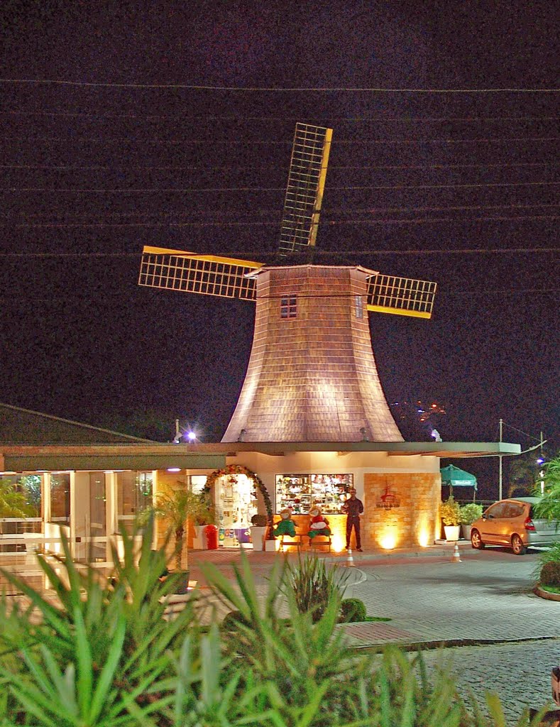 Blumenau, Molino cerca de la churasqueria de Ataliba, Mühle nahe bei Rodisio Ataliba by elcasique