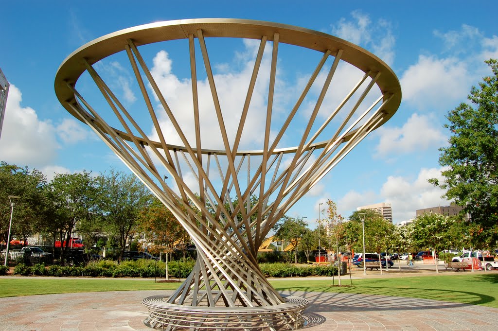 Sculpture at Discovery Green Park by hermieb