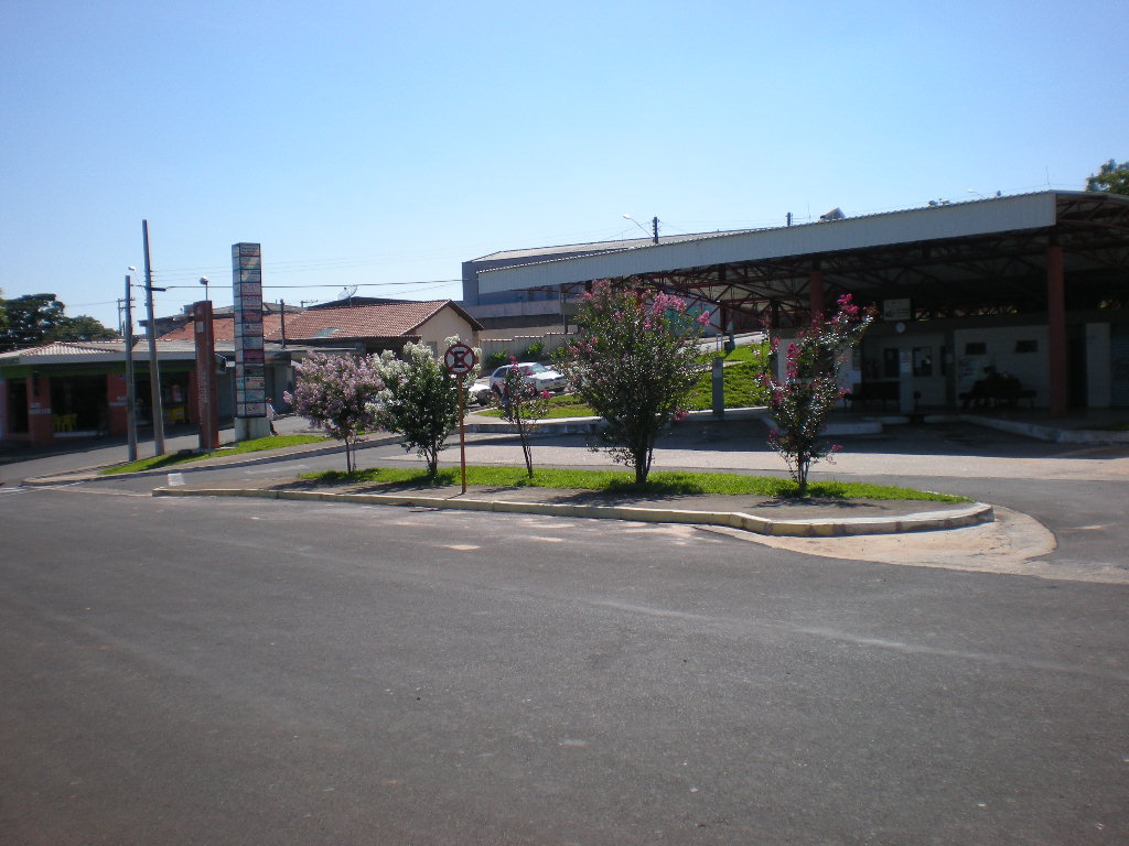 Terminal Rodoviário "Cirilo Roder" Bofete - SP. Foto Zezão Pontes by Zezão Pontes