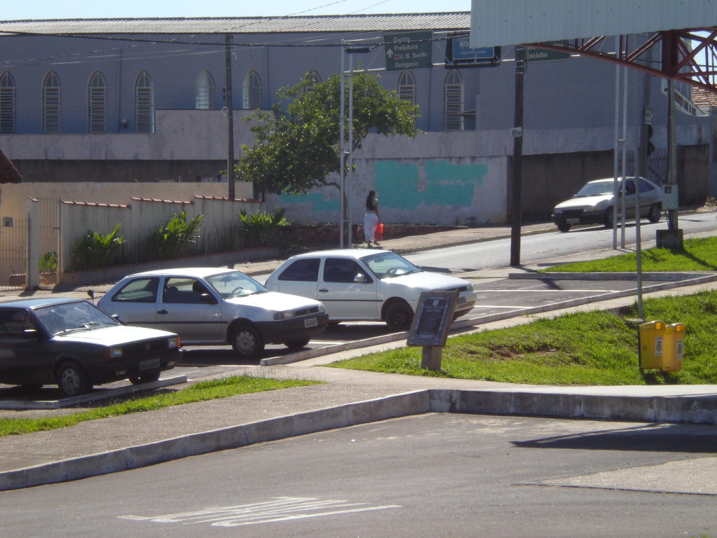 Terminal Rodoviário "Cirilo Roder" Bofete - SP. Foto Zezão Pontes by Zezão Pontes