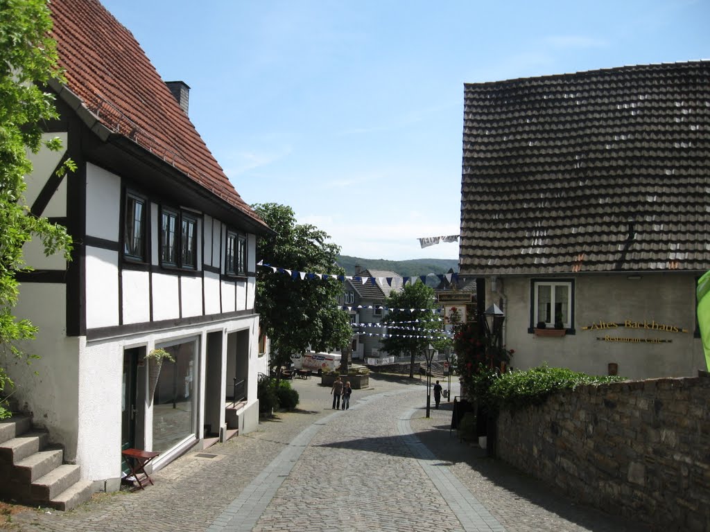 Blick aus dem Tor des Glockenturmes in Arnsberg ... by eichhörnchen