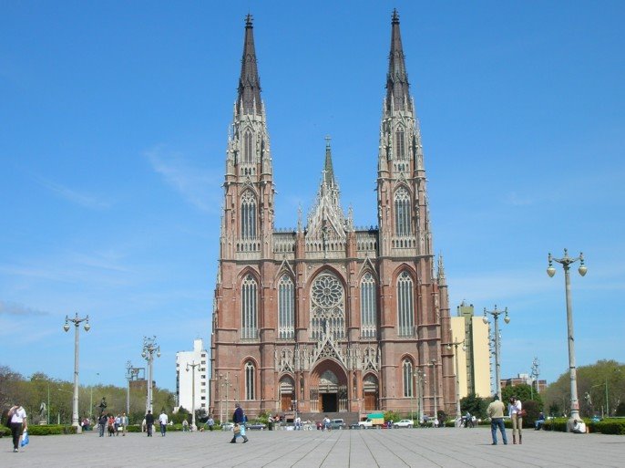 Catedral de La Plata / Lautaro by Lautaro Tessi