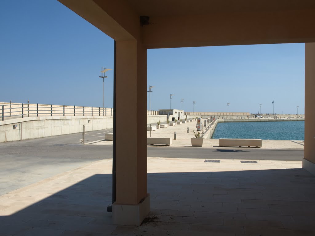 Porto Turistico di Marina di Ragusa. by Hans R van der Woude