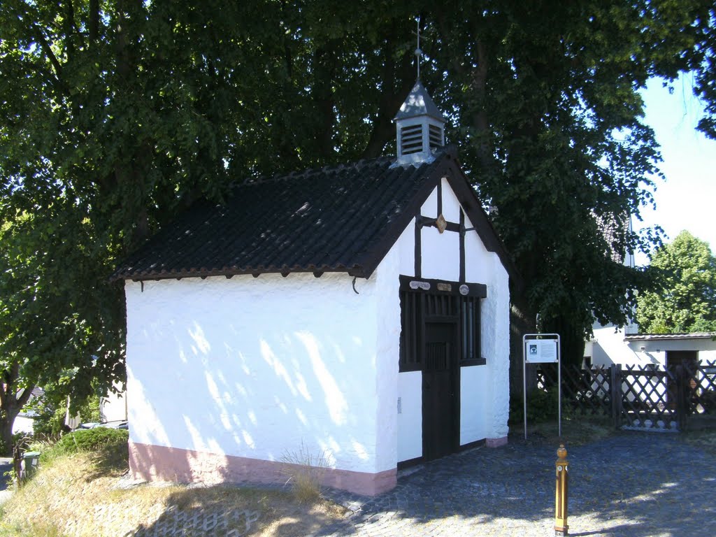 St Nobertus Kapelle in Heistern by Peter Esser