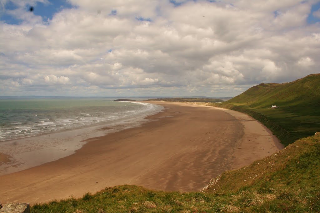 Wow!, first look at rhossilli bay, breathtaking beach. by wheffles