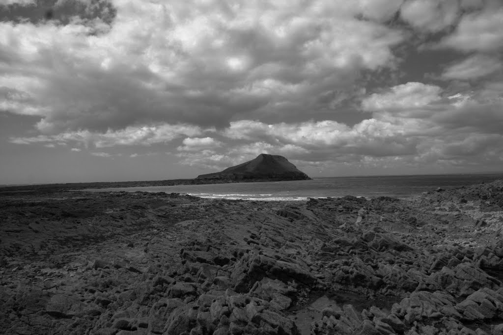 Changing weather at the worms head by wheffles