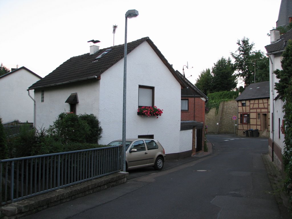 Blick auf Mersbach-Brücke u. altes Haus Roitzheim by kreativix