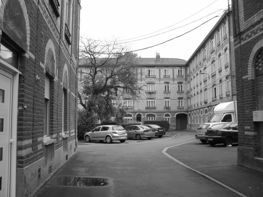 Cités Jardin (Lille) by Guy Ferdinande