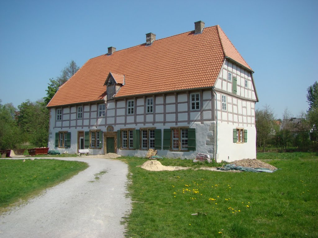 Spenge ( Das Herrenhaus der Werburg-Ensemble ) April 2011 by DortmundWestfalica