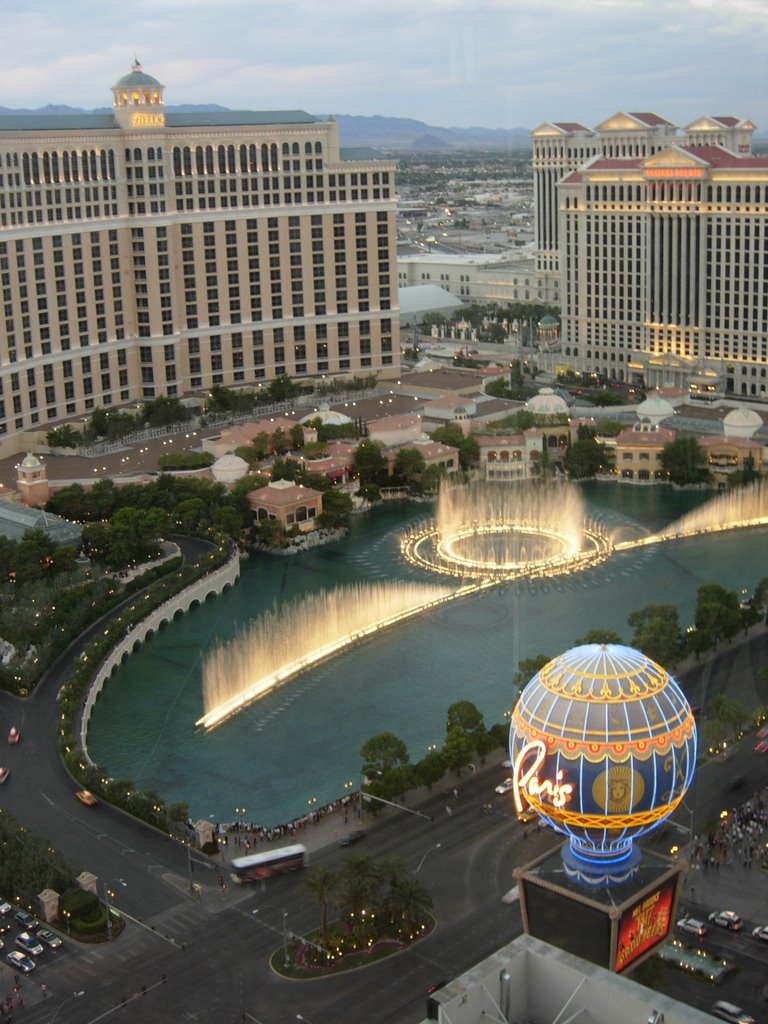 Fountains of Bellagio at Dusk from Planet Hollywood Suite 5161 by ryandenver