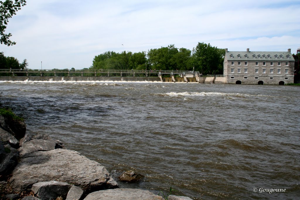 Terrebonne- Québec- Canada- 2011 by Gougoune