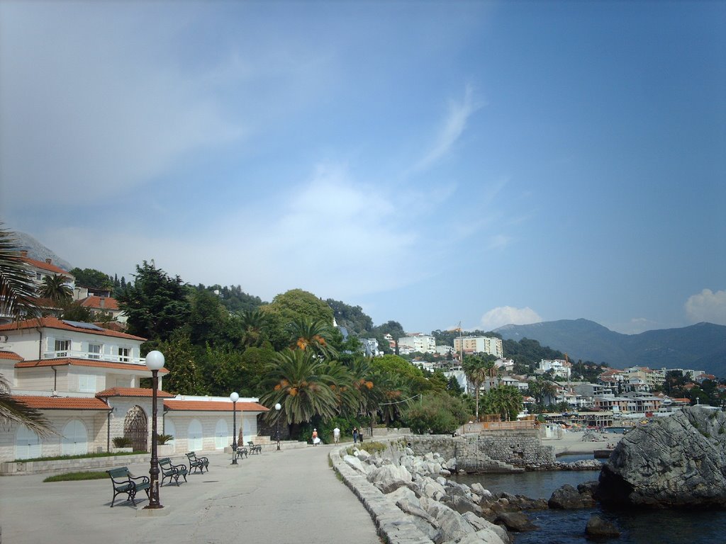 Herceg-Novi beach by Wim Barbier