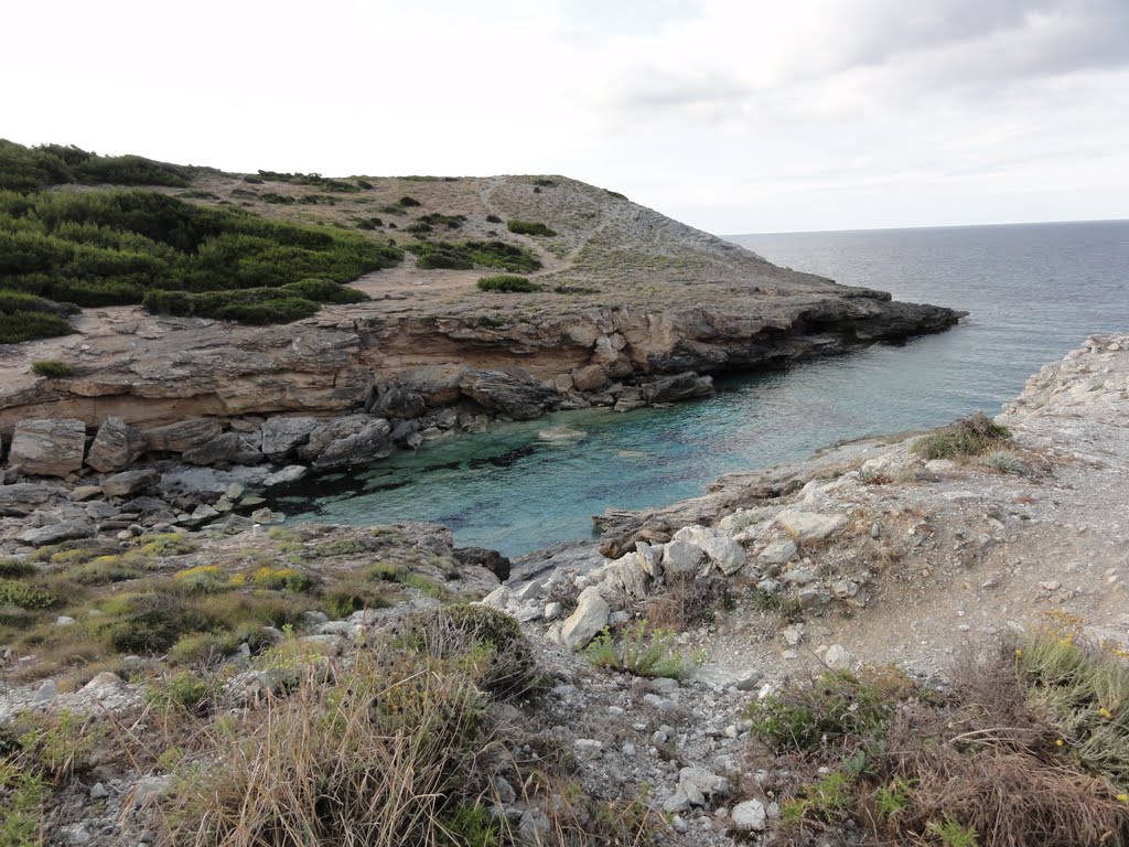 Cala Mitjana by MF.