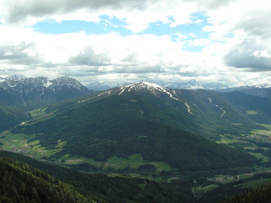 Gönner Alm Richtung Kronplatz by lumayr