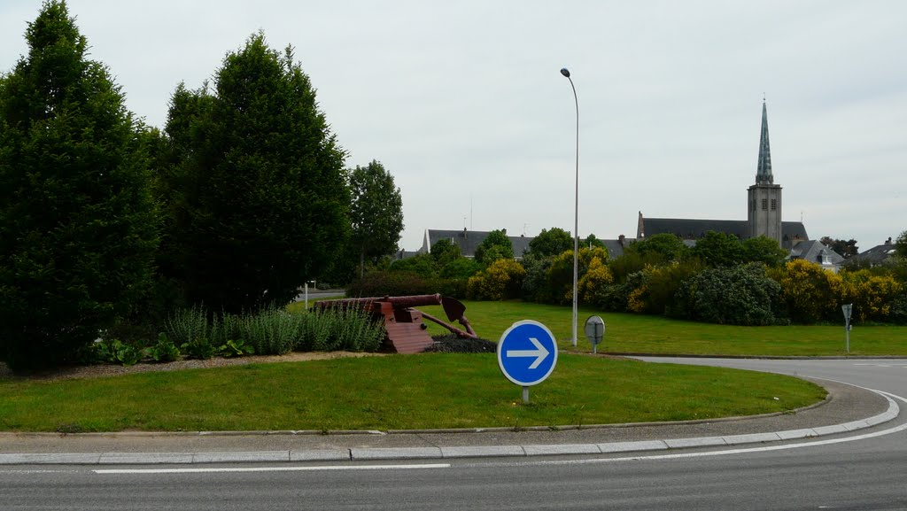 Donges, au sud, rond-point décoré par un canon et une ancre de marine by tofil44