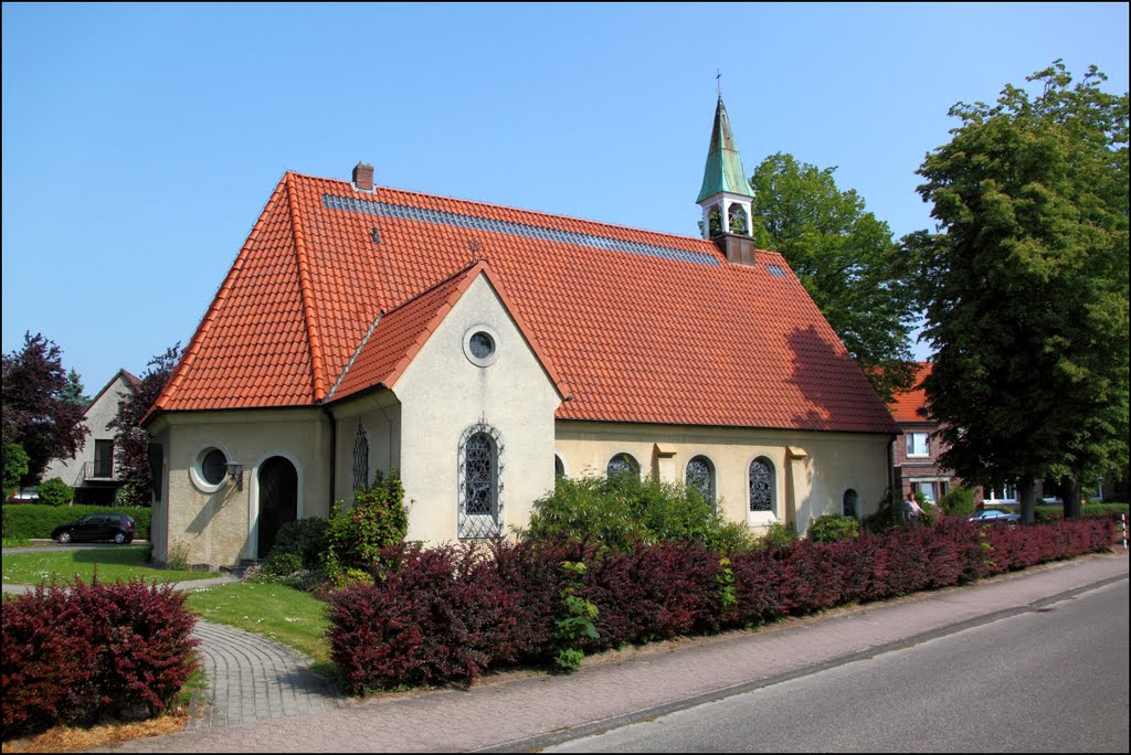 Elsfleth: Katholische Kirche by © Dennis Wubs