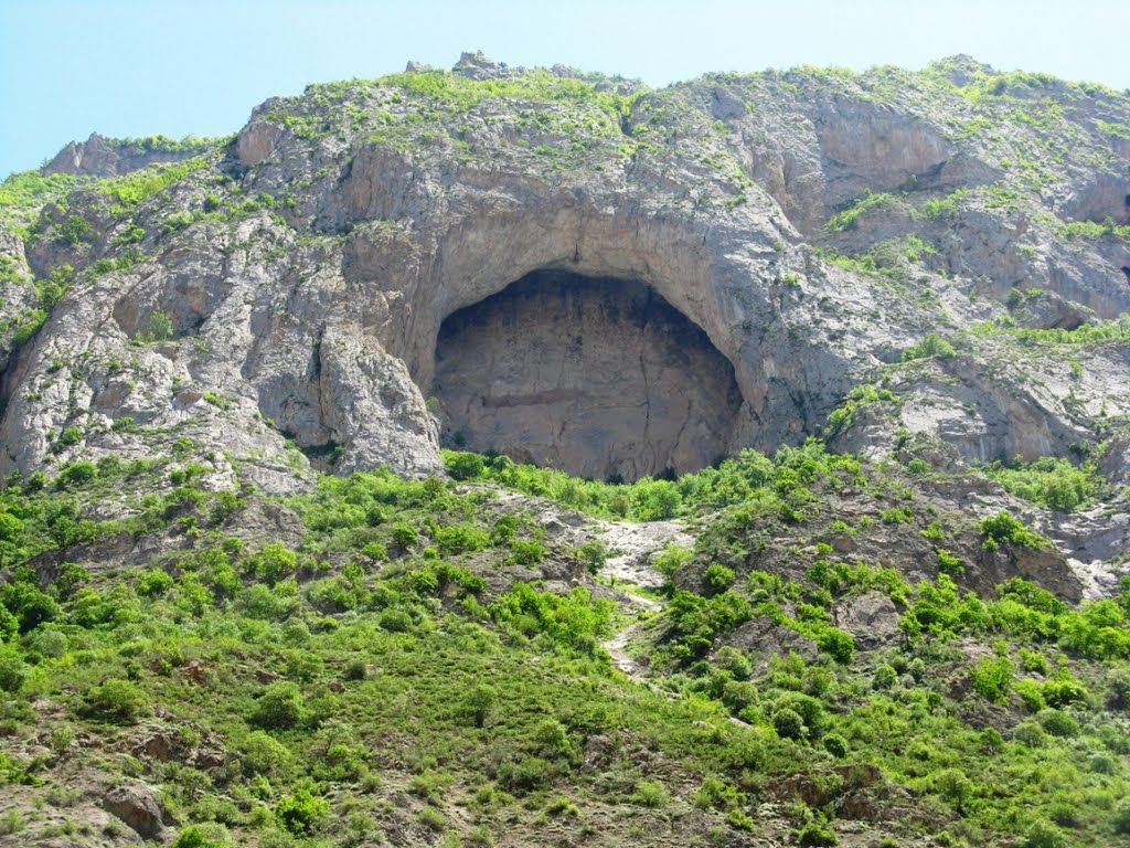 Espahbod khorshid arch, khatir kooh valley, savad kooh region by morteza namvar