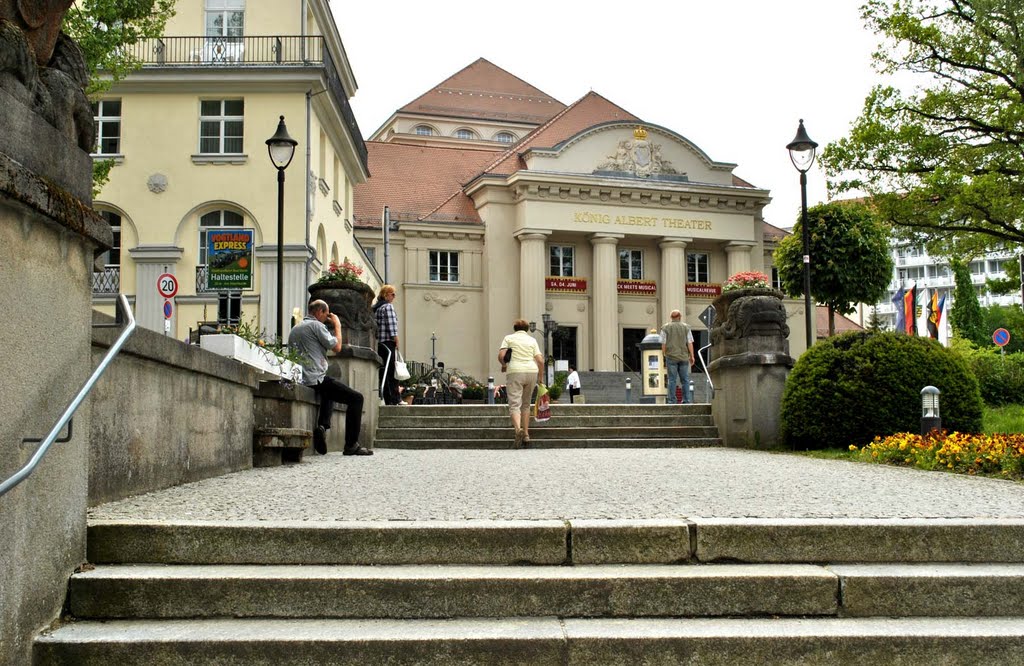 König-Albert-Theater by Grundilein