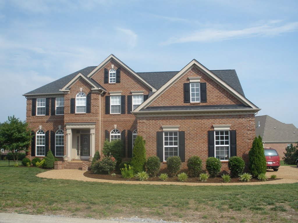 Typical Residential House in Nashville,Tennessee by kaikobad