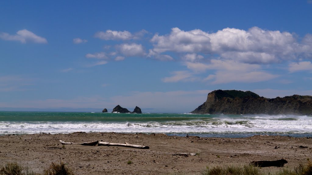 Tolaga Bay by Melanie L.