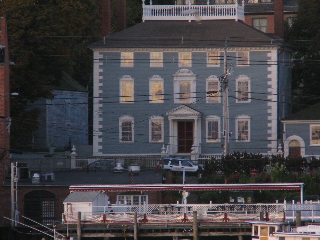 Moffatt-Ladd House (1763) by bfbrawn