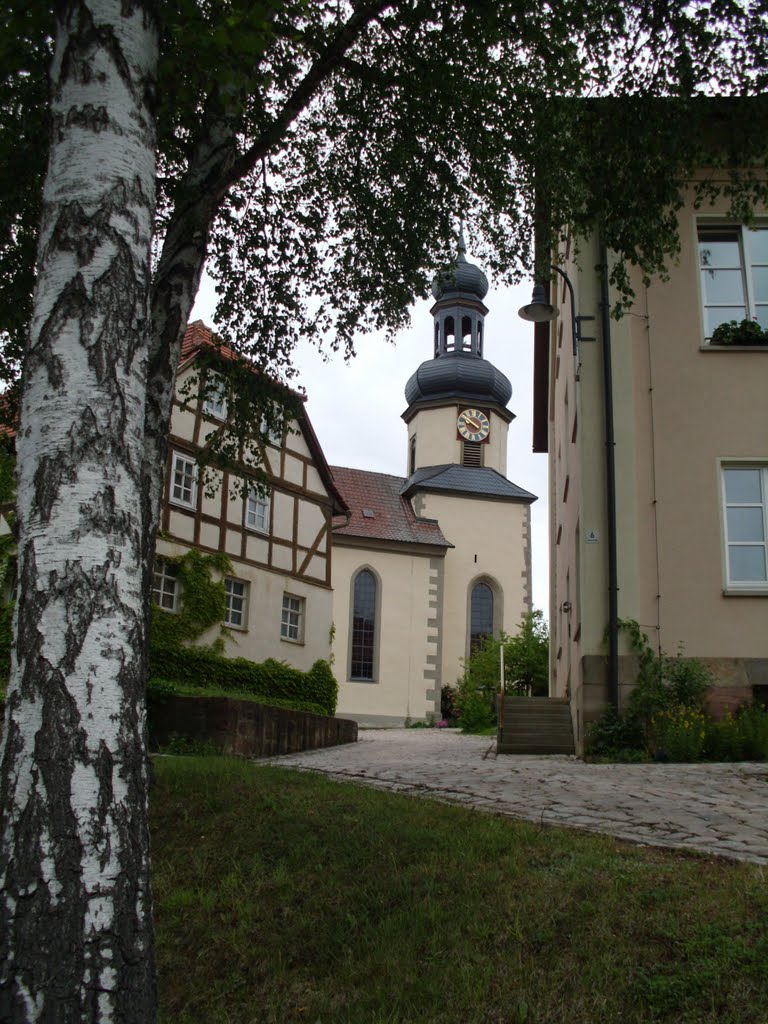 Rathaus mit Kirche in Willmars by webbs419