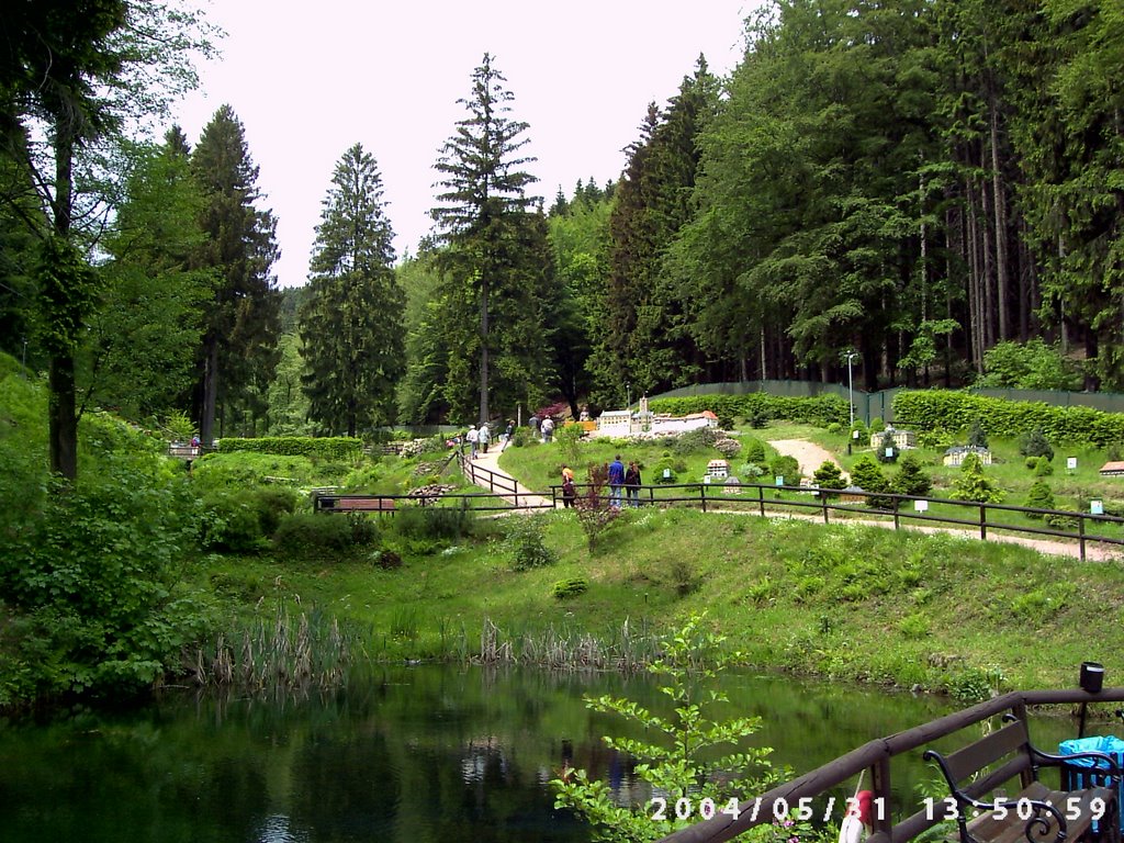 MiniA-Thür-Park Ruhla - Mai 2004 by Nico L.