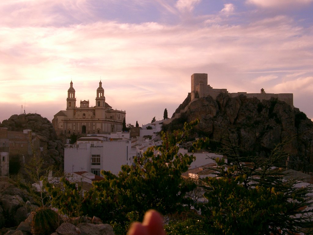 Atardecer en Olvera (Nani y Carlos) by guantutifru