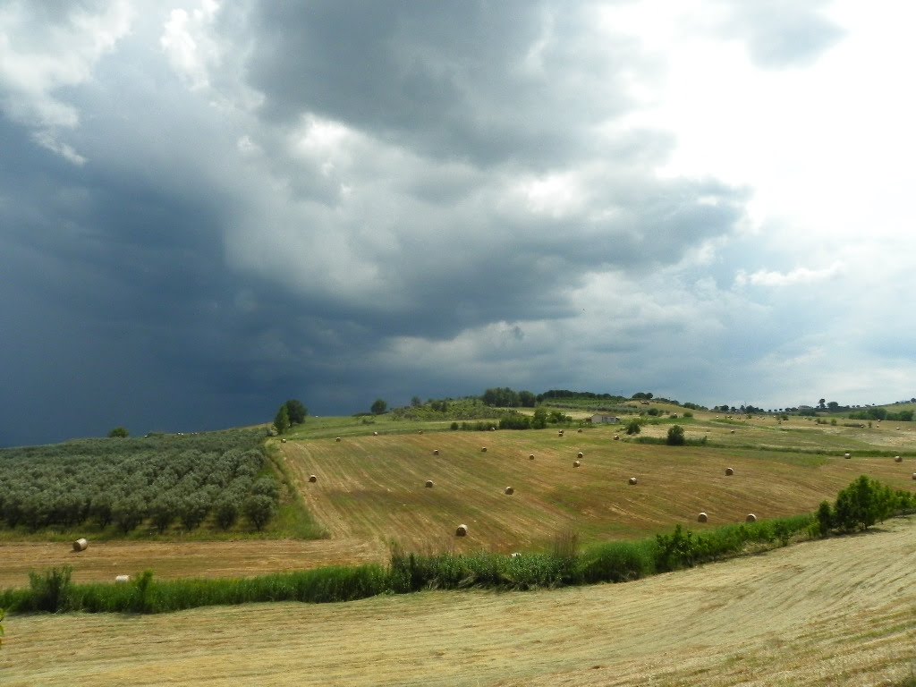 Prima del temporale by aniello bizzoco