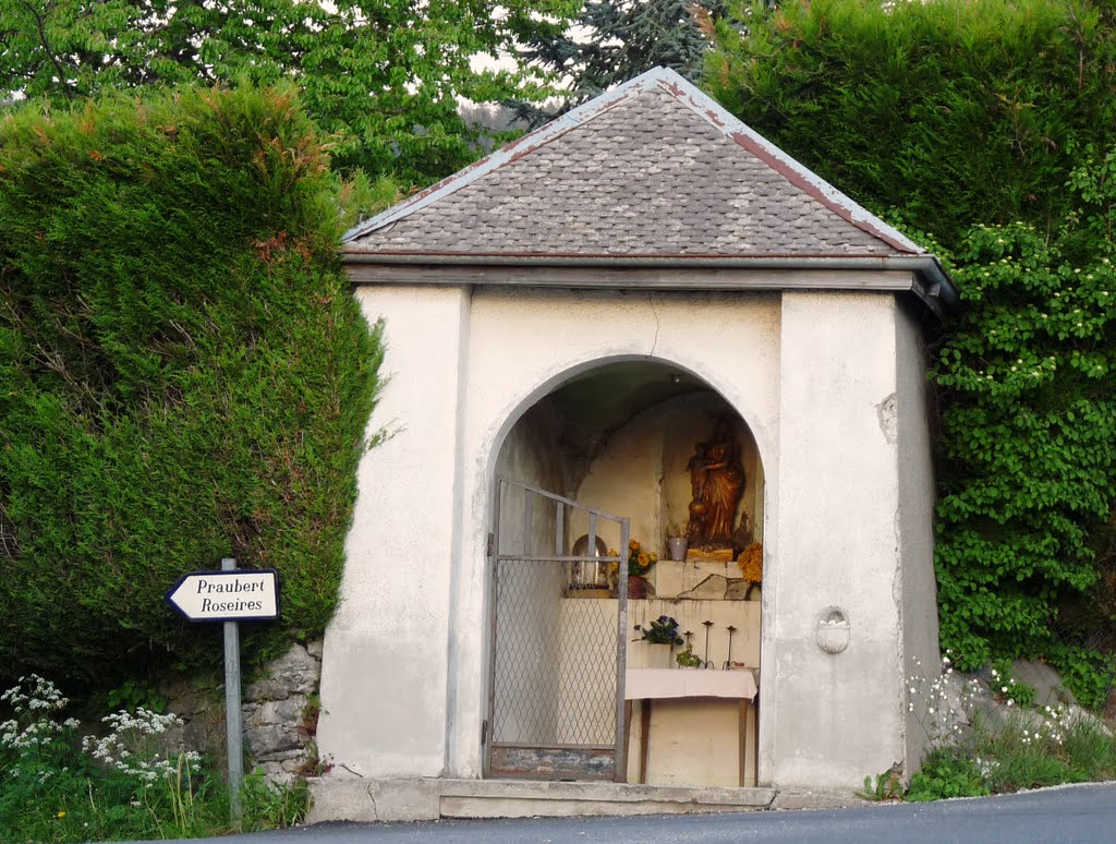 Mini Chapel on the Way to La Beunaz (Haute Savoie-France) by gabachat