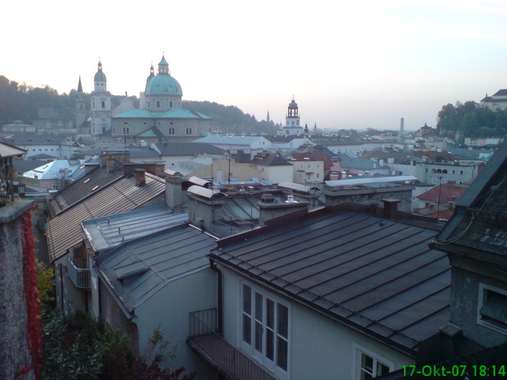 Blick auf die Stadt by goldmund